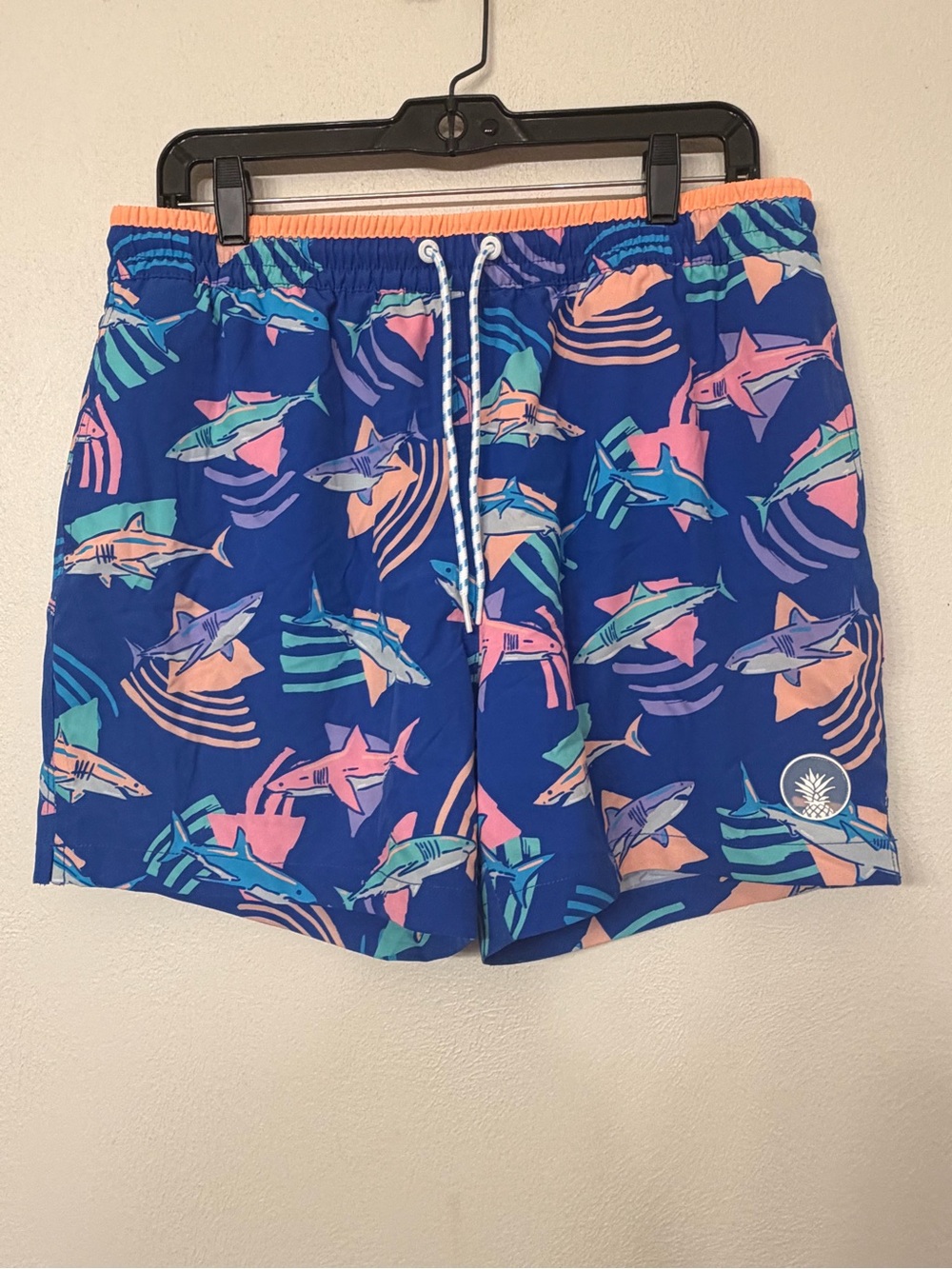Chubbies Men’s Blue Daddy Shark Swim Trunks Size Large